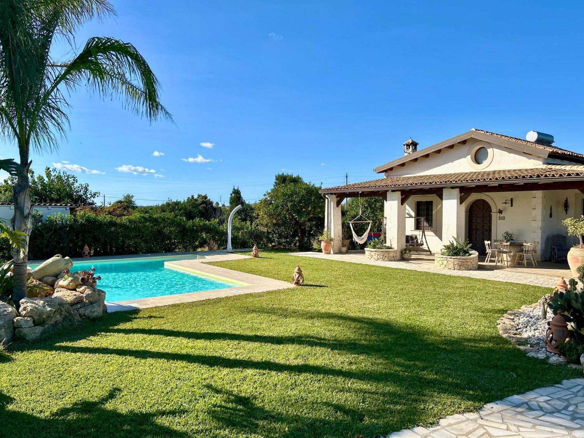 Villa Suq With Pool, Parking & Wifi Noto Exterior foto